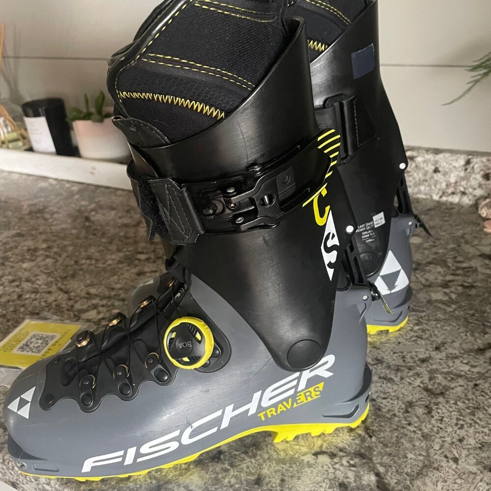Fischer Travers CS size 27.5